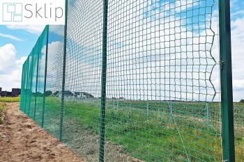 Ogrodzenie boiska szkolnego i piłkarskiego siatki ochraniające, 10x10 cm, 4 mm | Sklep z ogrodzeniami na boisk sportowe