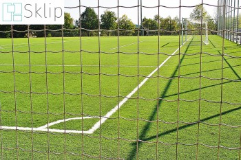 Siatki na ogrodzenia boisk sportowych - wytrzymała siatka ze sznórków | Sklep z ogrodzeniami na boisk sportowe