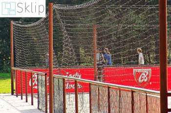 Siatka ochronna na wielofunkcyjne boiska szkolne | Sklep z ogrodzeniami na boisk sportowe